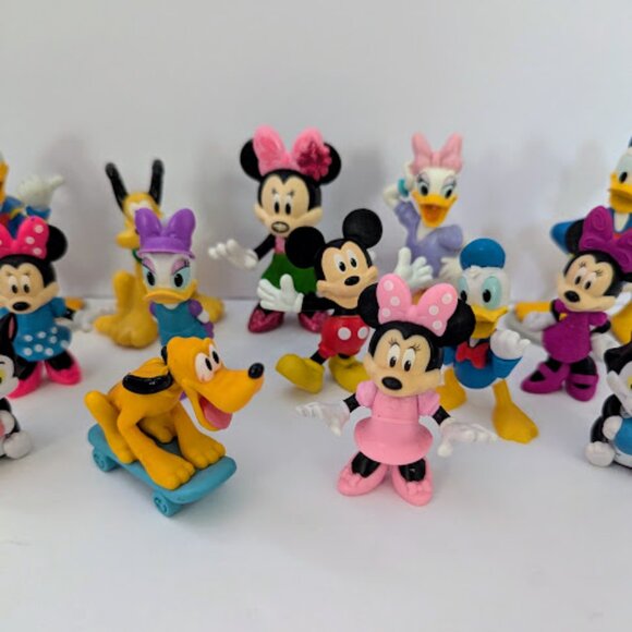Disney Mickey Mouse and Friends Figurines Bundle Lot Pluto Donald Daisy Minnie - Picture 3 of 4